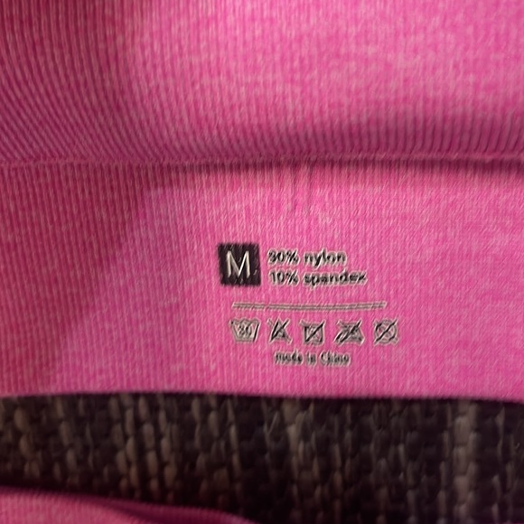 Workout Set Pink Medium - Picture 3 of 3